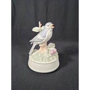 Crowning Touch Collection Porcelain Bird Music Box Figurine Made in Japan 7222